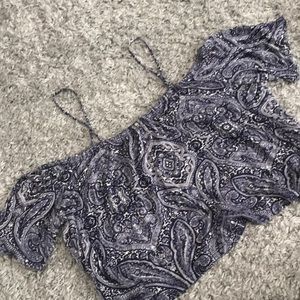 OFF THE SHOULDER CROP TOP